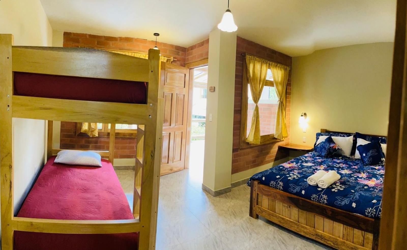 Casa Del Rio En Mindo Bed & Breakfast Eksteriør bilde