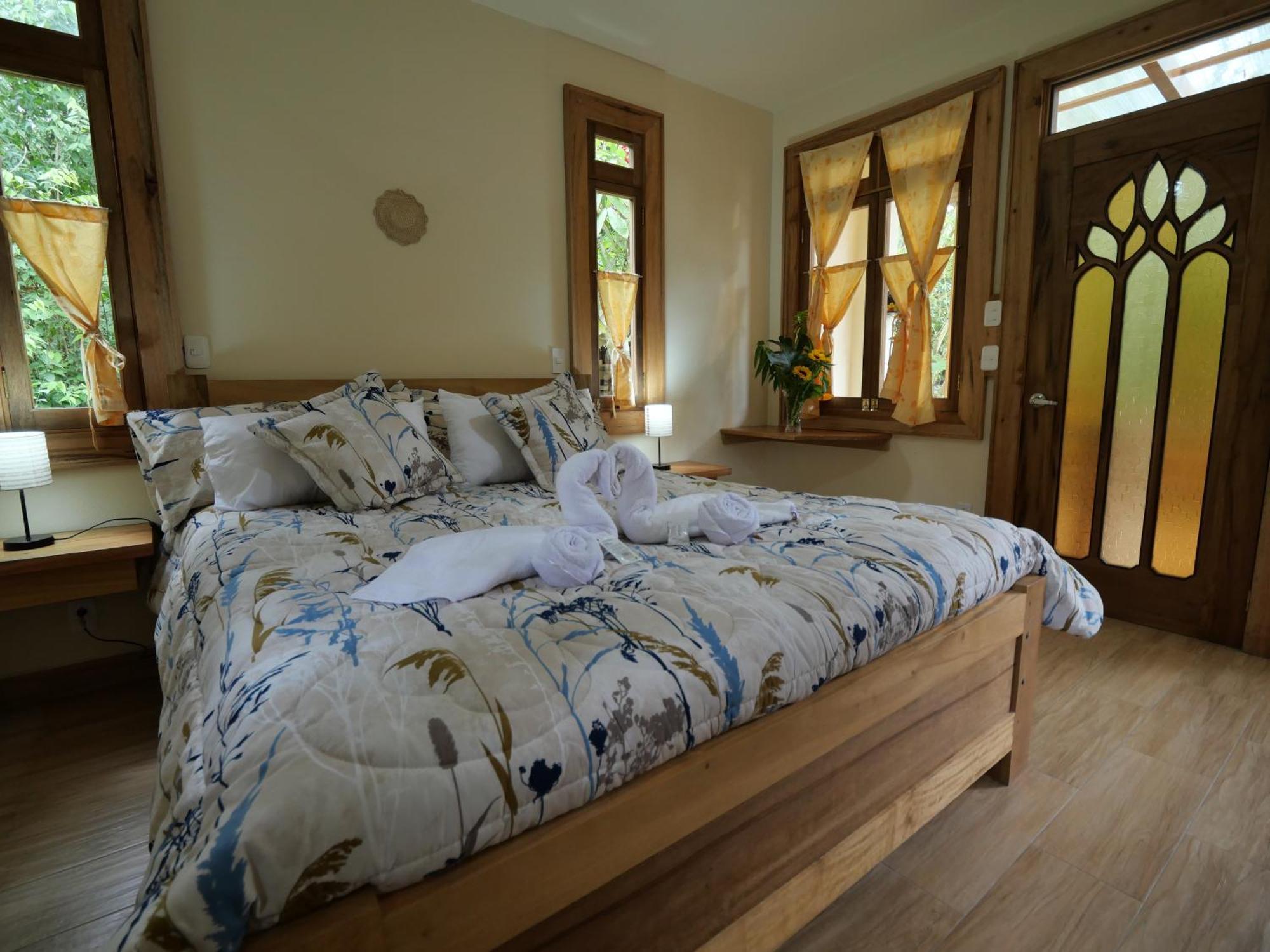 Casa Del Rio En Mindo Bed & Breakfast Eksteriør bilde