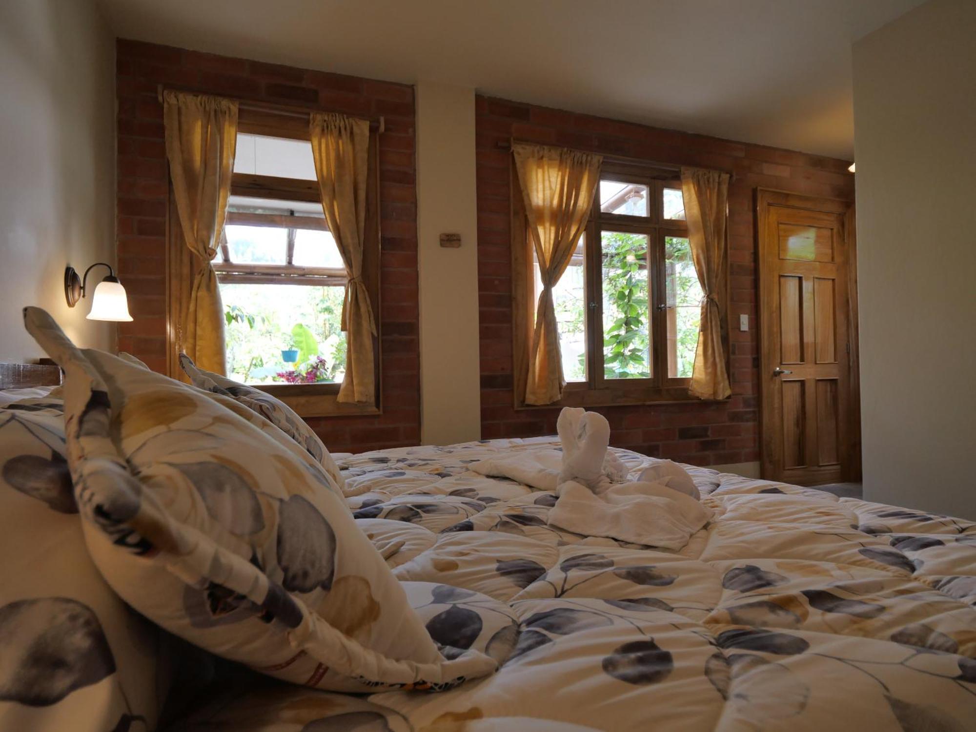 Casa Del Rio En Mindo Bed & Breakfast Eksteriør bilde